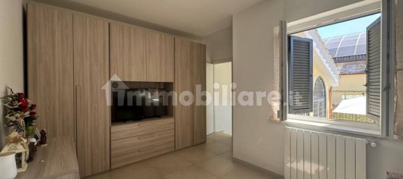3 bedrooms Villa in Rome, Italy No. 28605 9