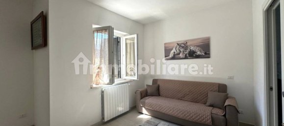 3 bedrooms Villa in Rome, Italy No. 28605 10