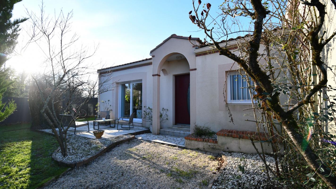 4 chambres Maison à Saint-Fiacre-sur-Maine, France No. 102945
