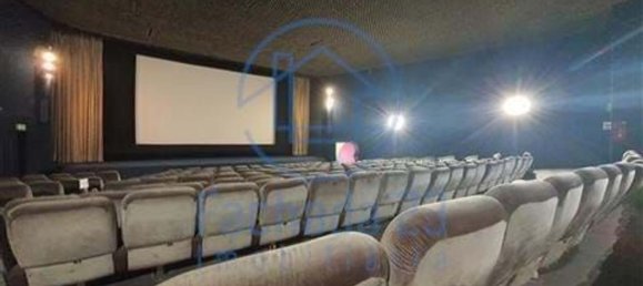 Gewerbliche Immobilie in Porto, Portugal 1100m², Nr. 60089 4