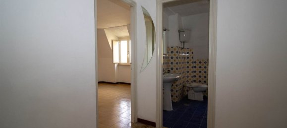 3 rooms Apartment in Montopoli di Sabina, Italy No. 195984 11