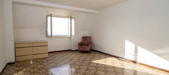 3 rooms Apartment in Montopoli di Sabina, Italy No. 195984 6