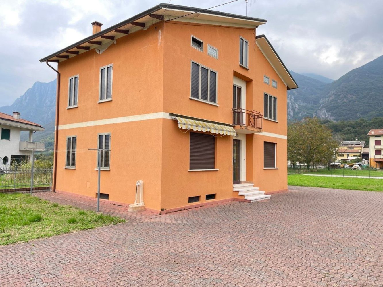 5-Zimmer Haus in Cogollo del Cengio, Italy, Nr. 121529