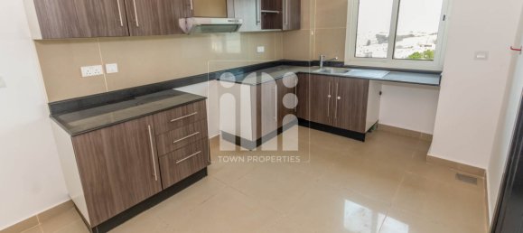 3 bedrooms Apartment in Al Reef, UAE No. 5573 10