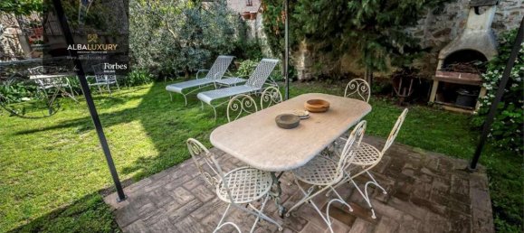 5 bedrooms Villa in Castiglione d'Orcia, Italy No. 526 11