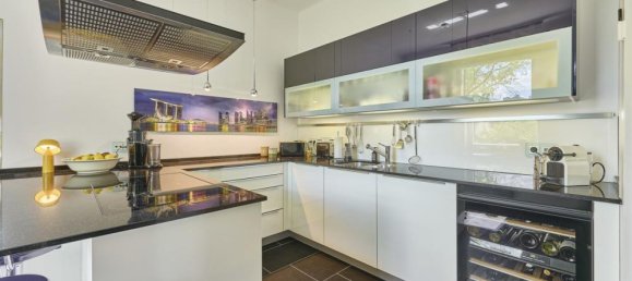 4 bedrooms Villa in Bergstrase, Germany No. 331408 9