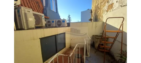 193m² Building in Lisbon, Portugal No. 102619 11