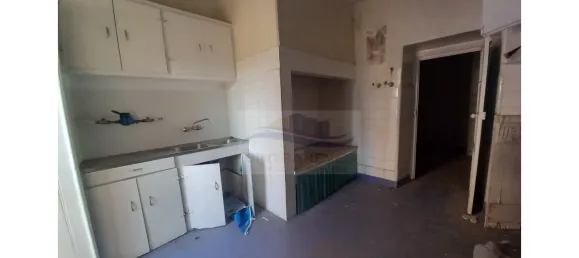 193m² Building in Lisbon, Portugal No. 102619 10