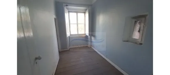 193m² Building in Lisbon, Portugal No. 102619 14