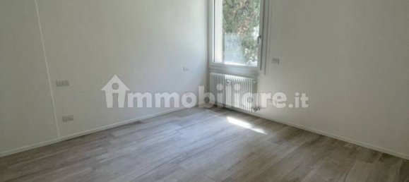 Apartamento de 2 dormitorios en Pesaro, Italy No. 303306 2
