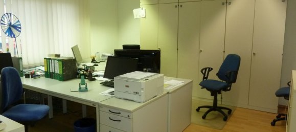 Офис с 3 спальнями в Нюрнберг, Германия № 117779 2