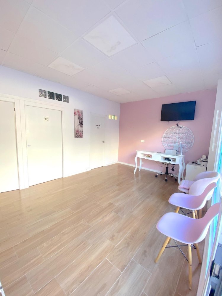 Gewerbliche Immobilie in Burjassot, Spain 47m², Nr. 208939