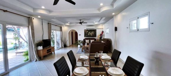 4 bedrooms Cafe / restaurant in Pattaya, Thailand No. 15452 8