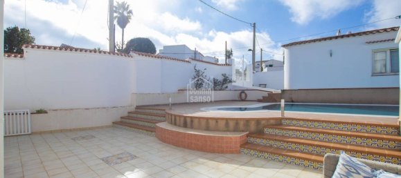 4 غرف نوم فيلا في Es Castell, Spain رقم 1443 2