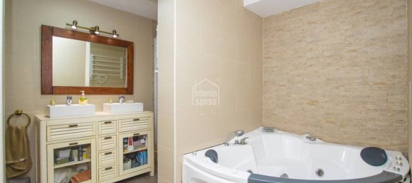 4 غرف نوم فيلا في Es Castell, Spain رقم 1443 19