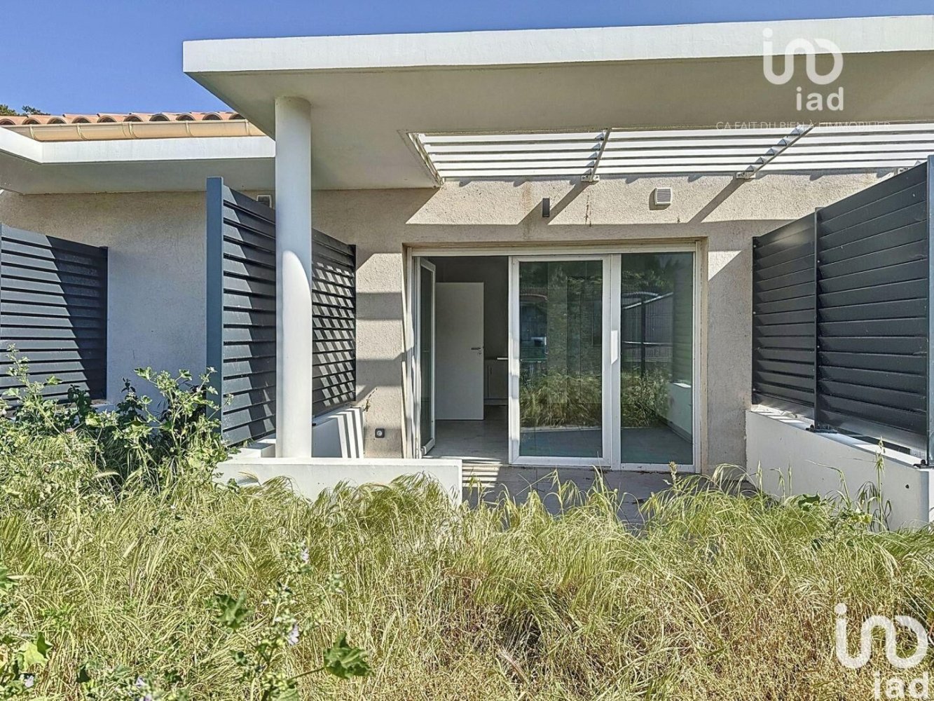 2-salle Appartement à Martigues, France No. 286990