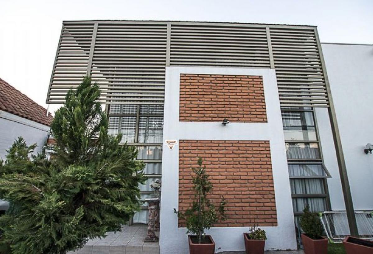 4 bedrooms House in Santiago, Chile No. 4727