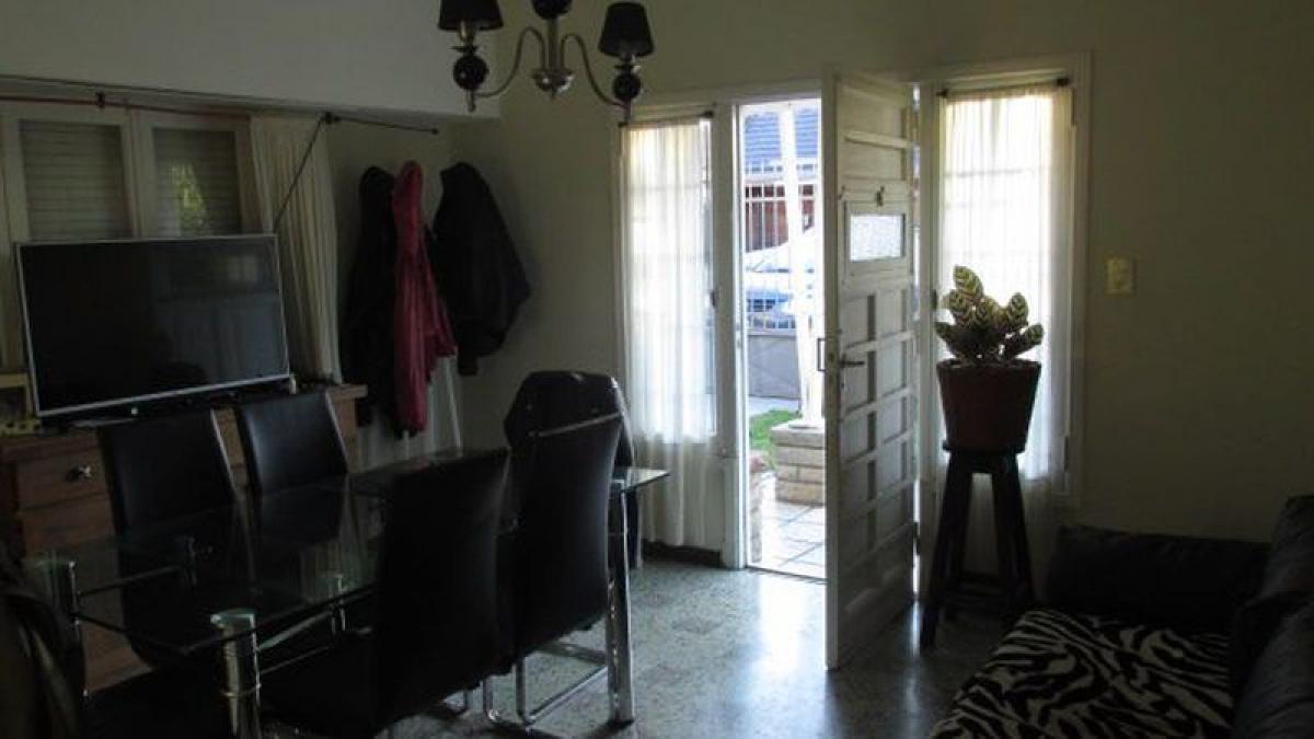 3 bedrooms House in Mar del Plata, Argentina No. 89993
