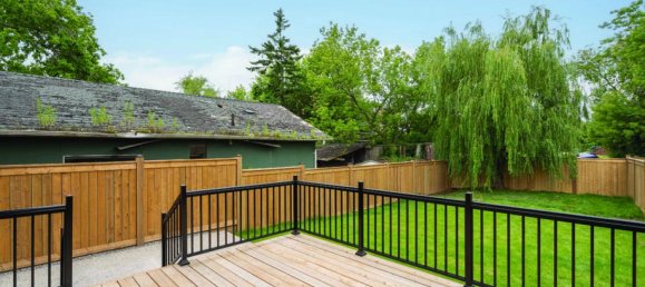 5 bedrooms House in Mississauga, Canada No. 344 5