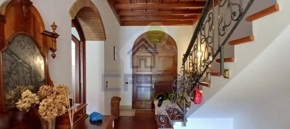8 rooms House in Rivarolo Mantovano, Italy No. 32220 8