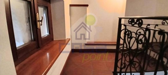 8 rooms House in Rivarolo Mantovano, Italy No. 32220 37