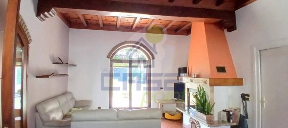8 rooms House in Rivarolo Mantovano, Italy No. 32220 15