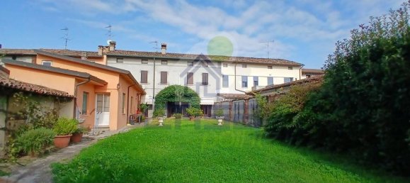 8 rooms House in Rivarolo Mantovano, Italy No. 32220 53