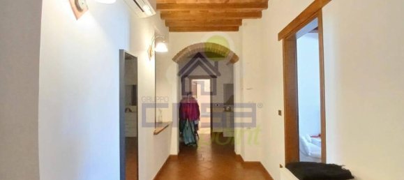 8 rooms House in Rivarolo Mantovano, Italy No. 32220 25