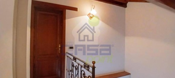 8 rooms House in Rivarolo Mantovano, Italy No. 32220 39