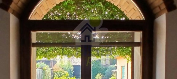 8 rooms House in Rivarolo Mantovano, Italy No. 32220 18