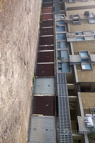 Гараж 11м² в Соларо, Италия № 296195