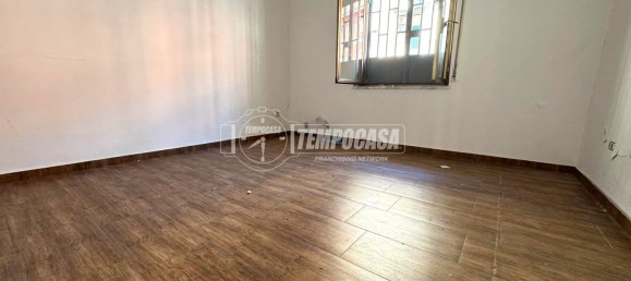 3 Schlafzimmer Wohnung in Naples, Italy, Nr. 347094 6