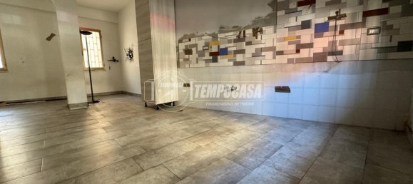 3 Schlafzimmer Wohnung in Naples, Italy, Nr. 347094 15