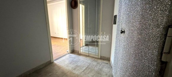 3 Schlafzimmer Wohnung in Naples, Italy, Nr. 347094 11