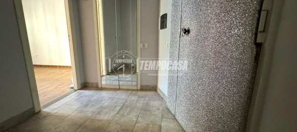 3 Schlafzimmer Wohnung in Naples, Italy, Nr. 347094 12