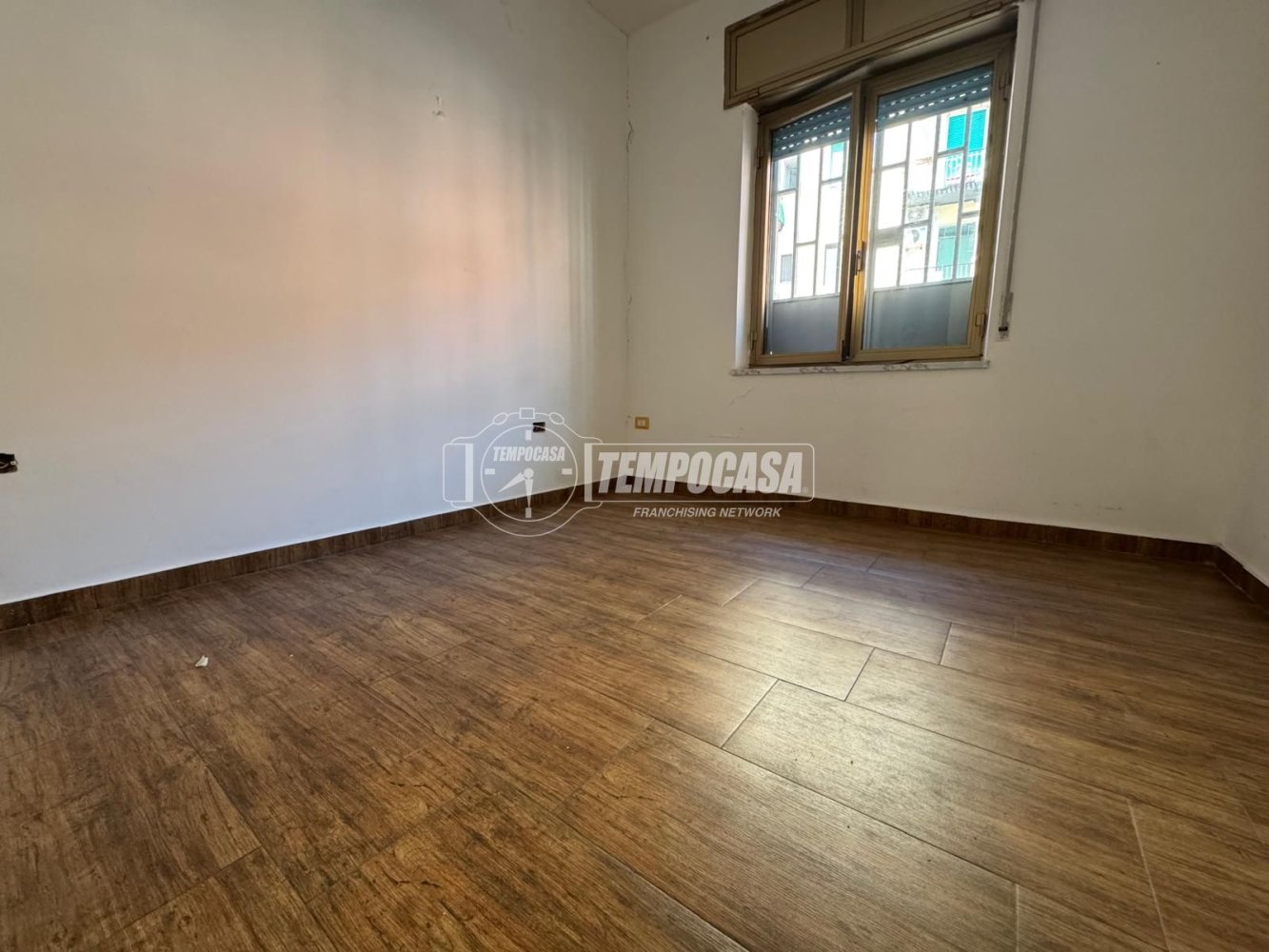 3 Schlafzimmer Wohnung in Naples, Italy, Nr. 347094
