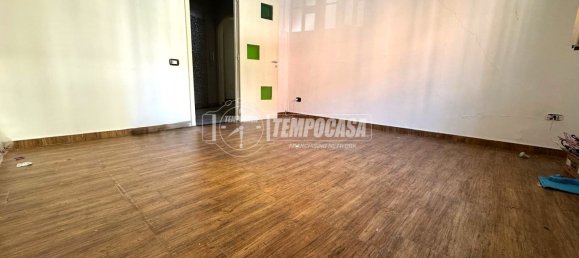 3 Schlafzimmer Wohnung in Naples, Italy, Nr. 347094 5