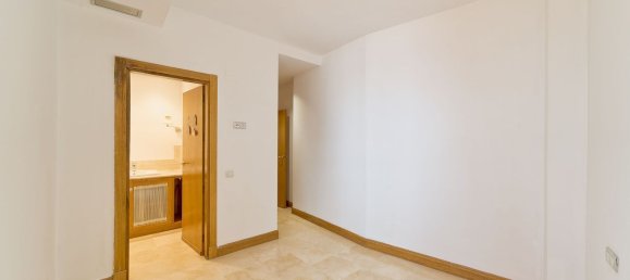 3 bedrooms Apartment in Malaga, Spain No. 154572 14