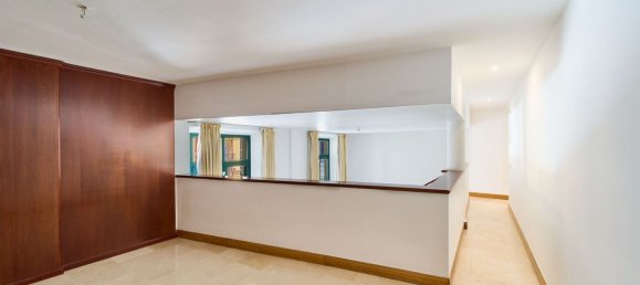 3 bedrooms Apartment in Malaga, Spain No. 154572 9