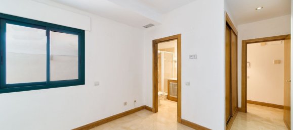 3 bedrooms Apartment in Malaga, Spain No. 154572 15