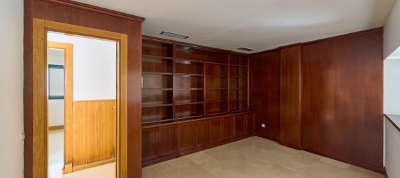 3 bedrooms Apartment in Malaga, Spain No. 154572 10