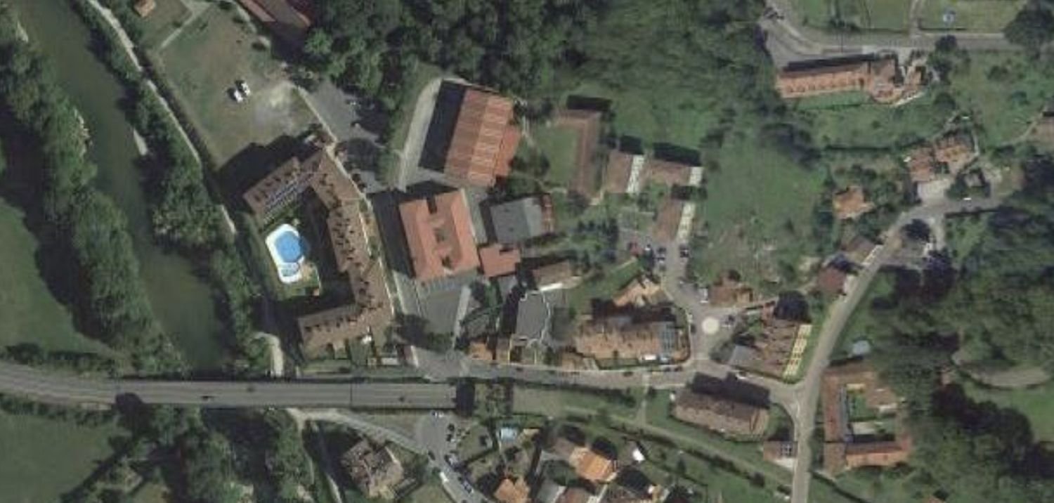 Terrain à Cangas de Onis, Spain No. 142292