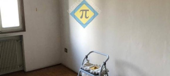 7 rooms Villa in Pordenone, Italy No. 153619 5