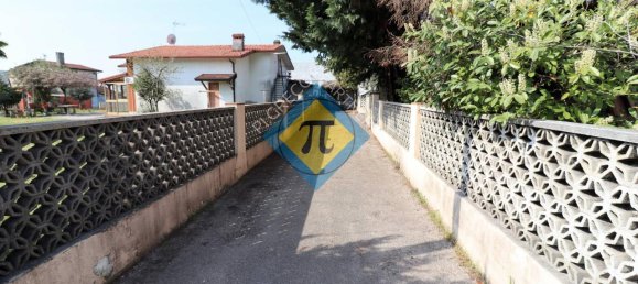 7 rooms Villa in Pordenone, Italy No. 153619 16