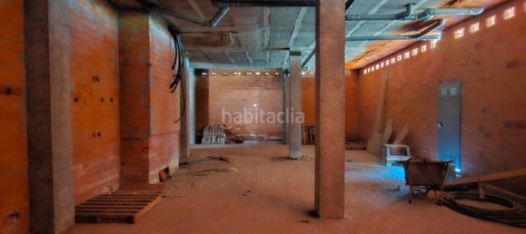  Commercial property in Brion, Spain No. 172348 4