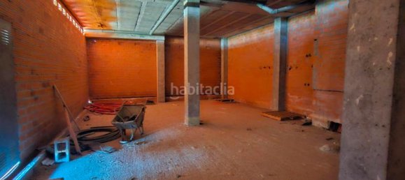  Commercial property in Brion, Spain No. 172348 3