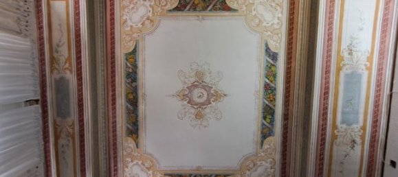 5 bedrooms Apartment in Genoa, Italy No. 274987 2