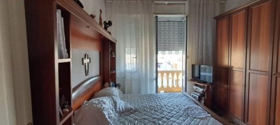 5 bedrooms Apartment in Genoa, Italy No. 274987 4