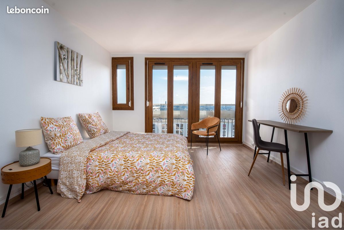 3 bedrooms Apartment in Amiens, France No. 266534