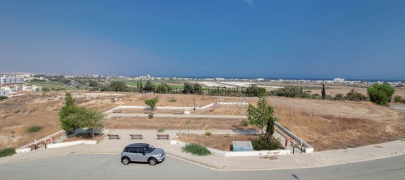 2 bedrooms Apartment in Oroklini, Cyprus No. 5247 11